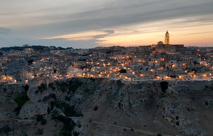 notte-matera. WISHING WELL MARATEA
